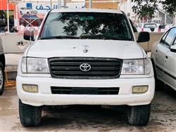 تۆیۆتا لاند کروزەر